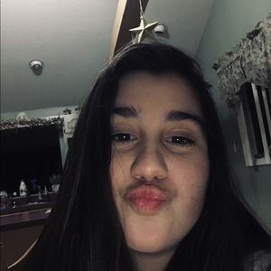 Meet your Posher, Arianna